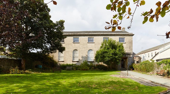 Quaker Tapestry Museum