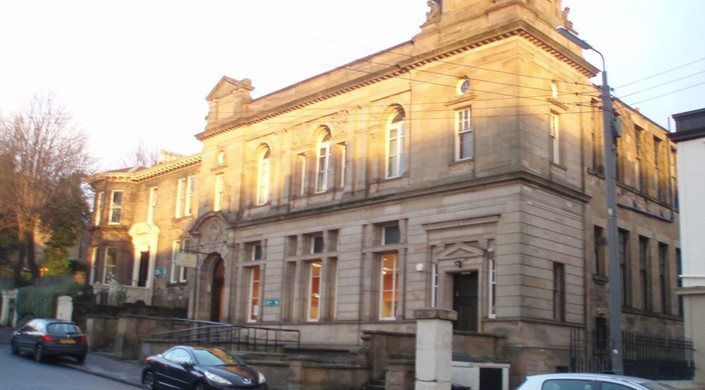 Dennistoun Library