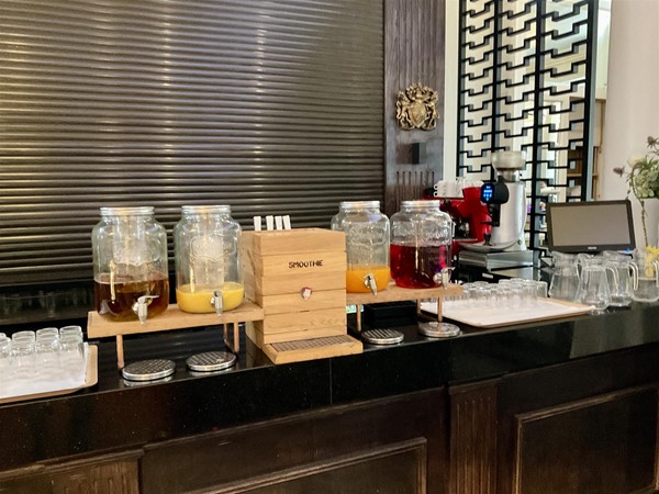 Image of a breakfast buffet