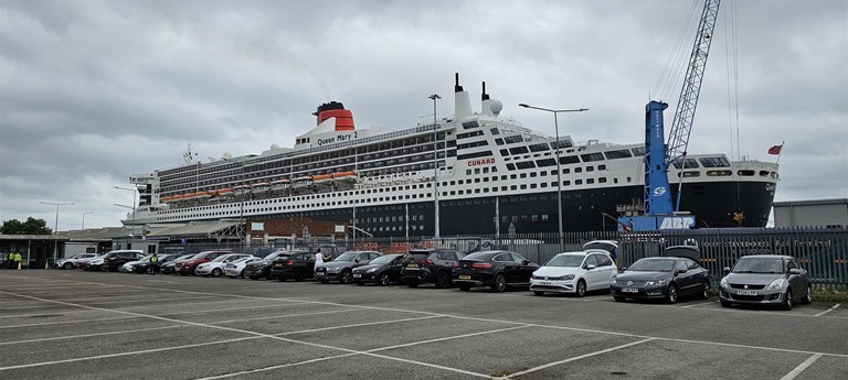 Queen Mary 2