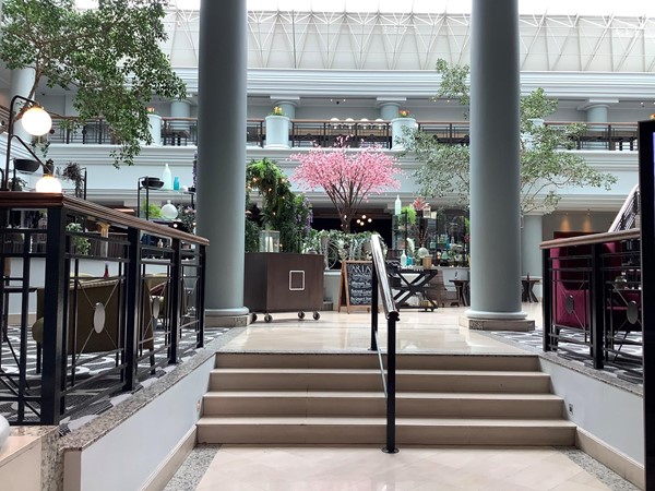 Steps to the lobby