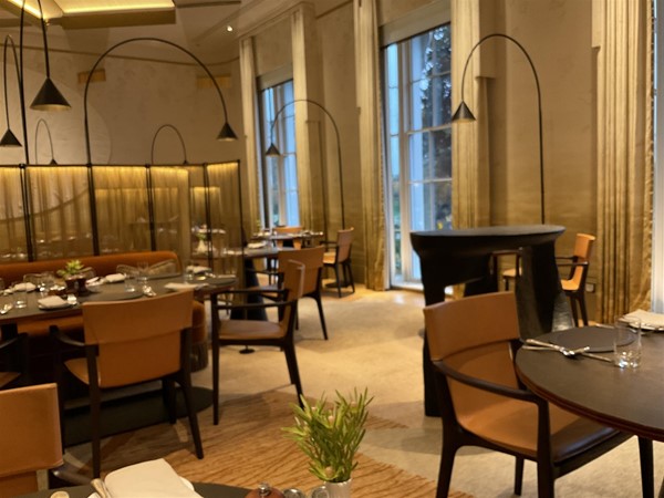Image of a dining area