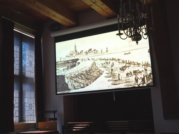 Photo of a screening inside the museum.