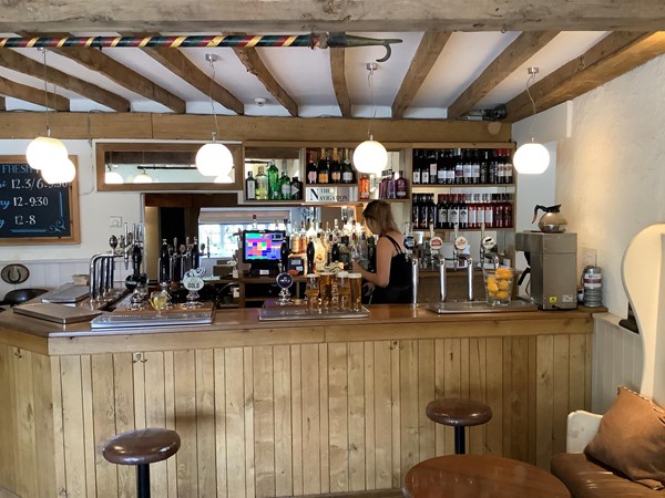 5 plain simple small bar