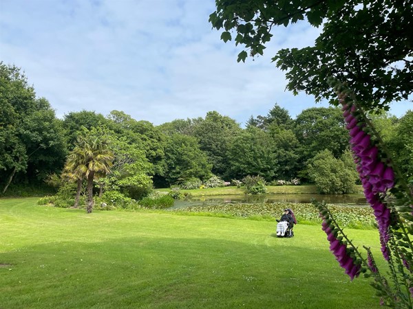The grass slope to the first lake
