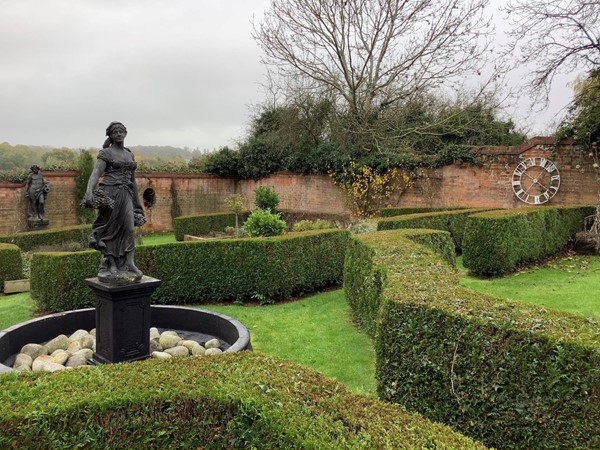 13 statues