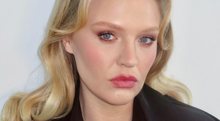 Self Esteem: A Complicated Woman