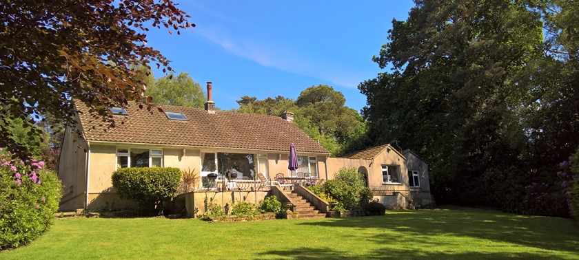 Birchcroft-Hideaway in Dorset - Self-Catering Cottage Sleeps 8