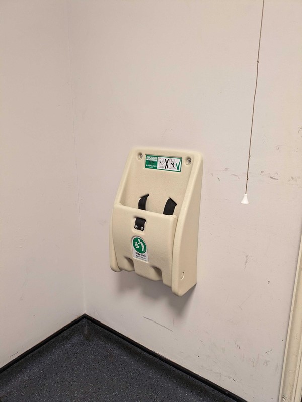 Image of a white object on the wall