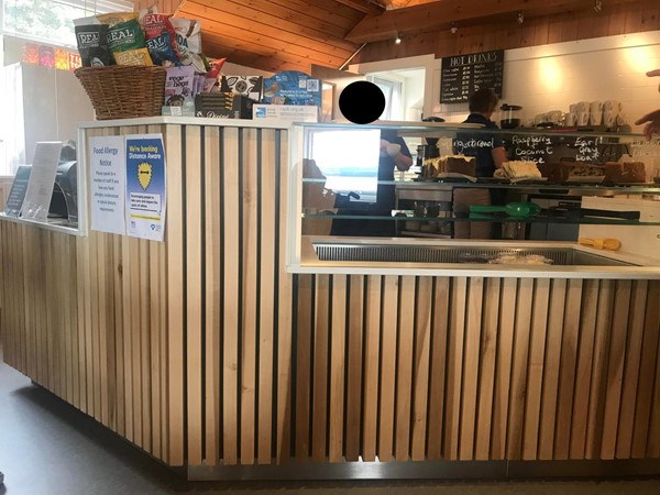 Image of the counter in the cafe.