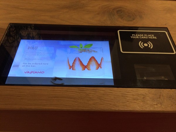 The scanner for your Vapiano pay card.