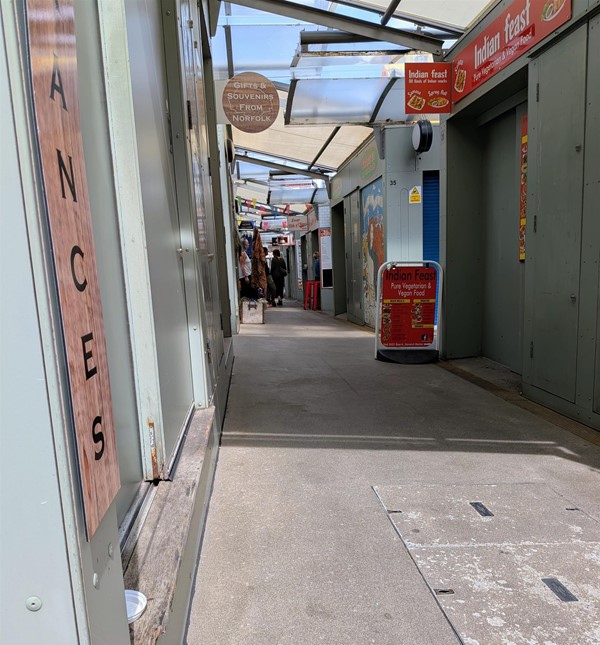 Image of pathway in Norwich market