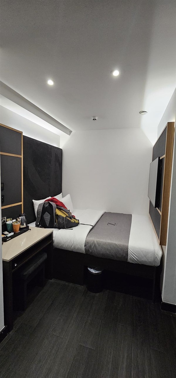 This is the total room space. The wetroom is to the right.
