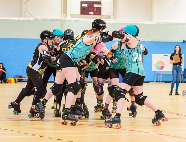 More blocking action!

Photo courtesy of Mark Harris Photography (thanks Mark!)