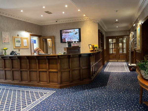 Reception desk
