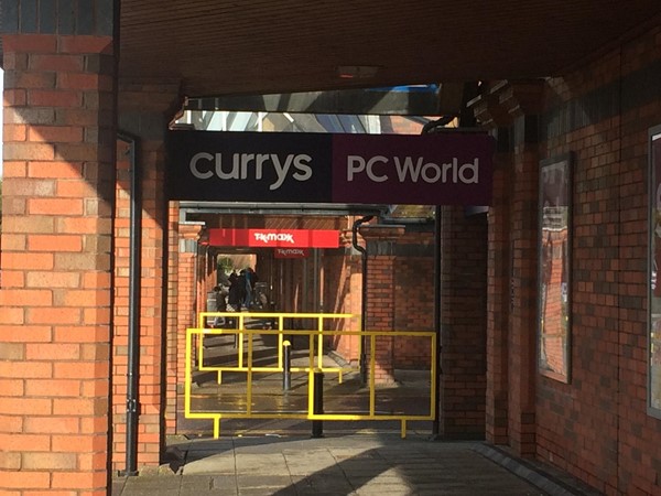 Picture of Currys PC World.