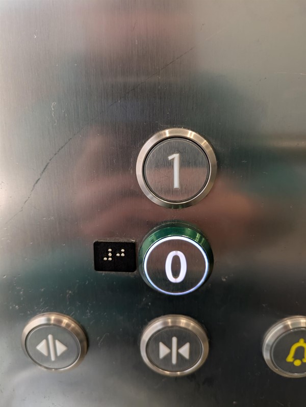 Image of lift buttons