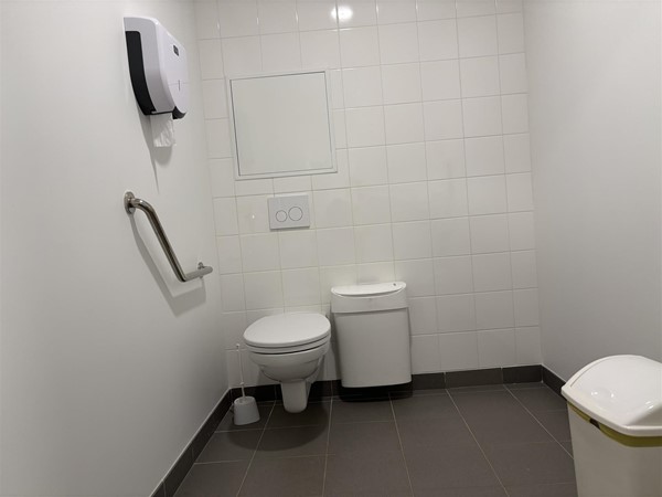 Accessible loo facilities.