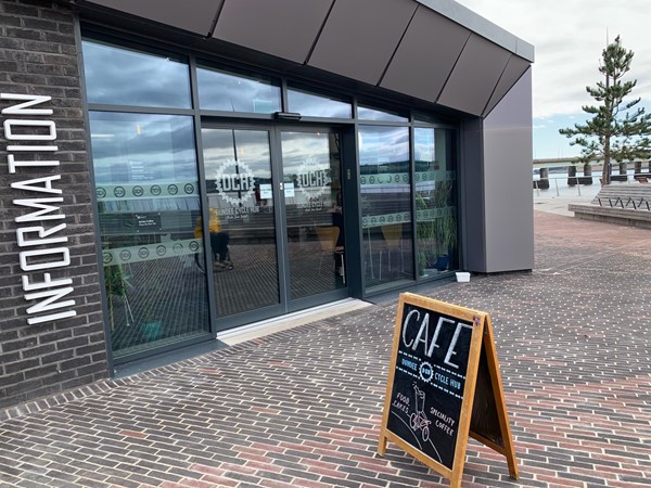 The entrance to the Dundee Cycle Hub cafe