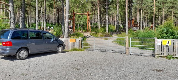 The playpark car park and entrance.