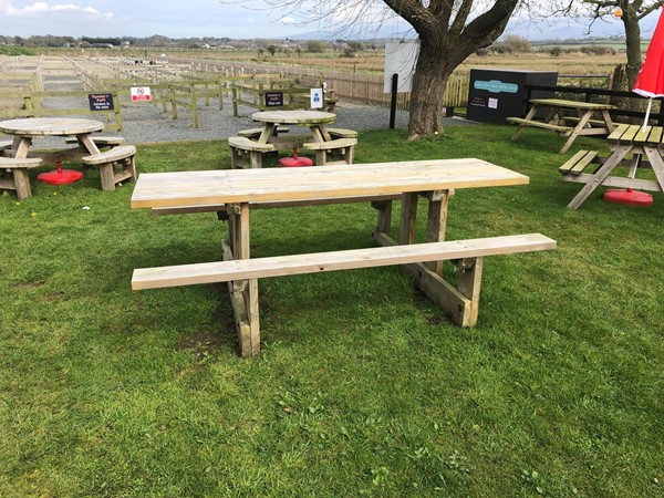 Picture of a picnic bench