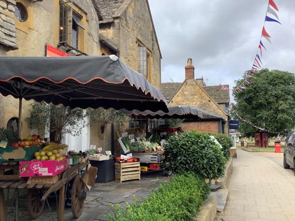 Picture of a grocers