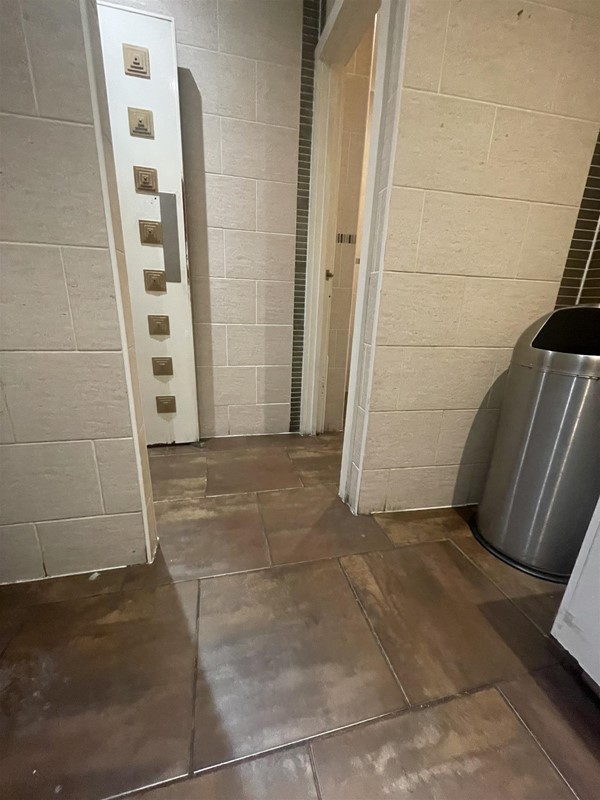 Entrance to Gents