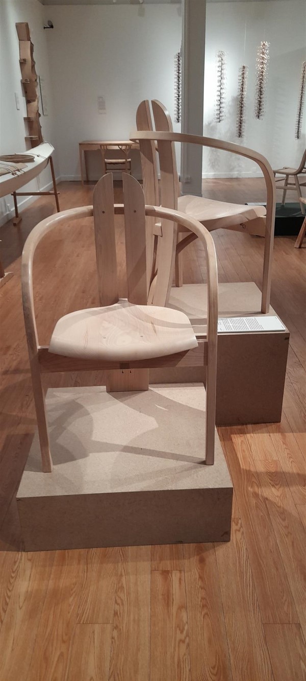 Image of chairs