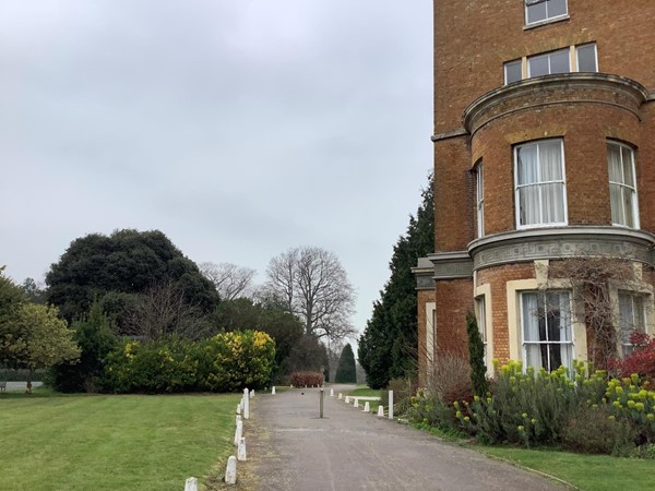 Picture of Oatlands Park Hotel, Weybridge