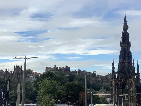 6 bid farewell to castle