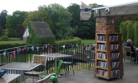 Rowntree Park Reading Cafe