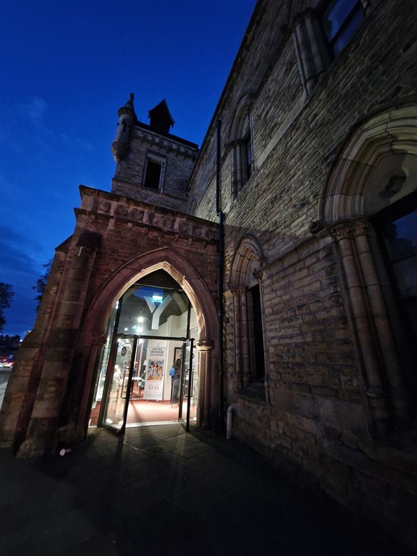 Image of an arched entrance