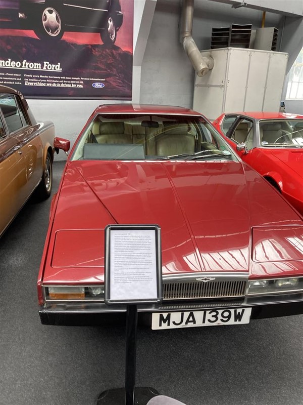 Image of a car display
