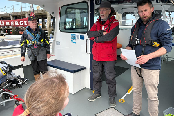 Before leaving for the trip we get a short Health and safety friendly talk.