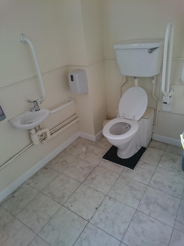 Picture of House of Fraser, Princes Street - Accessible Toilet