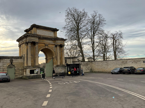 Picture of the entrance to Blenheim Palace