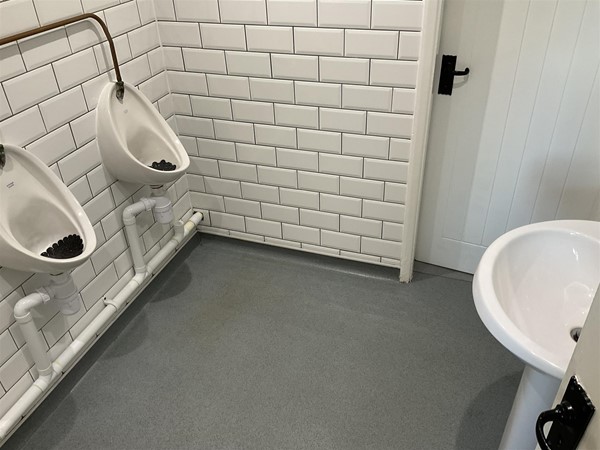 Imnage of urinals