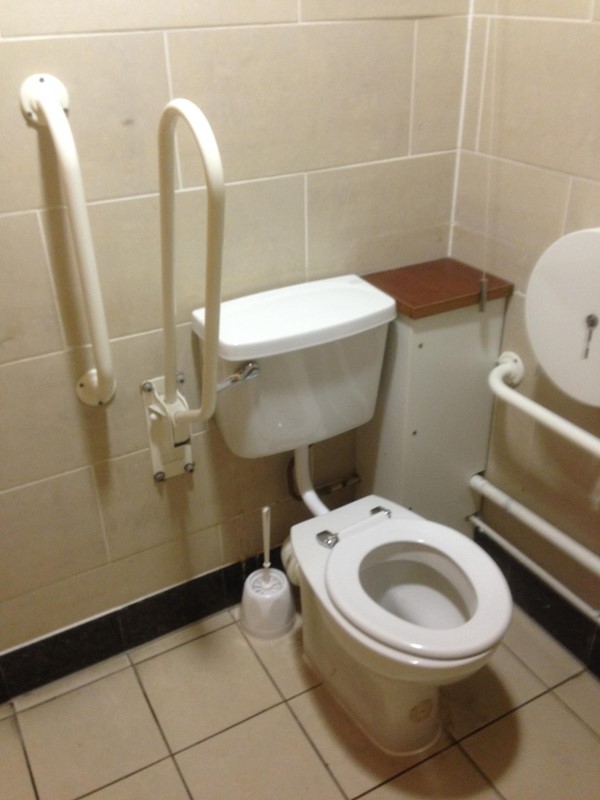 Picture of Extra Motorway Services, Baldock