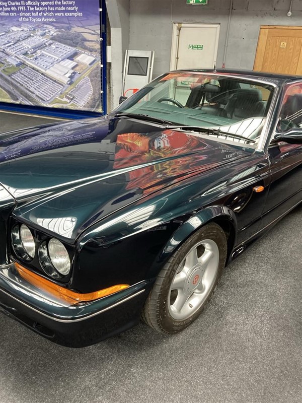 Image of a car display