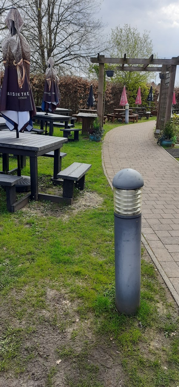 Picture of Queen of the Loch's outdoor seating area