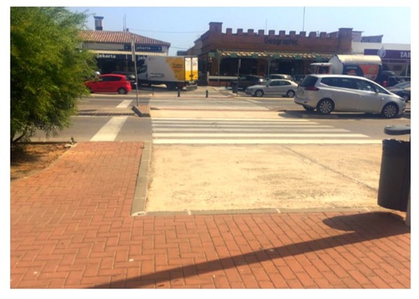 lots of accessible crossings