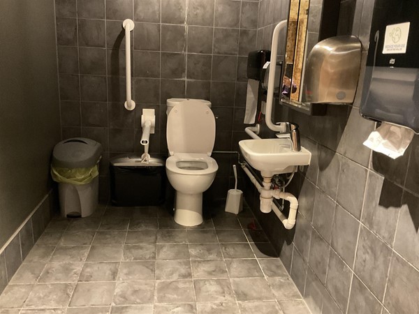 After all that drinking, a toilet break may be just the thing you need, and they are only short walk away from the restaurants.